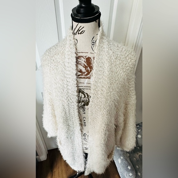 Open Front Cardigan Sweater - Picture 3 of 8